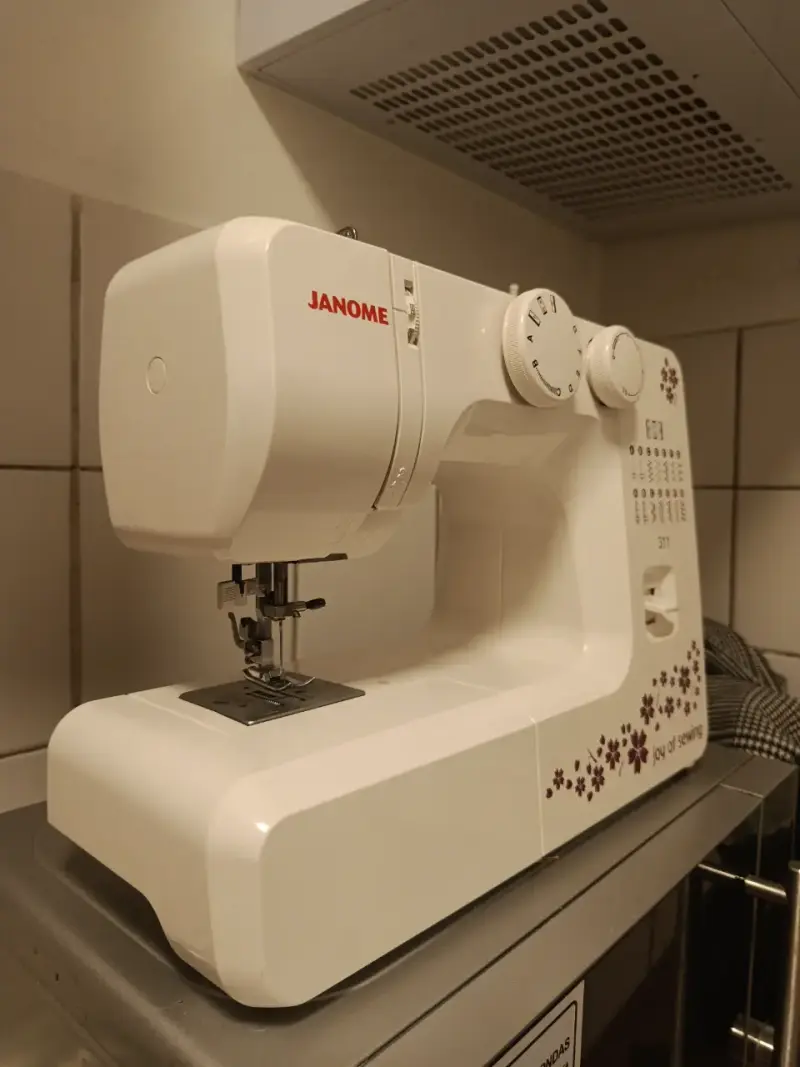 Máquina de Coser Janome 311 Joy of Sewing - 2