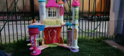 Castillo de juguete para niños colorido - miniatura 2