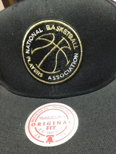 Gorra negra NBA Mitchell & Ness edición especial - miniatura 4