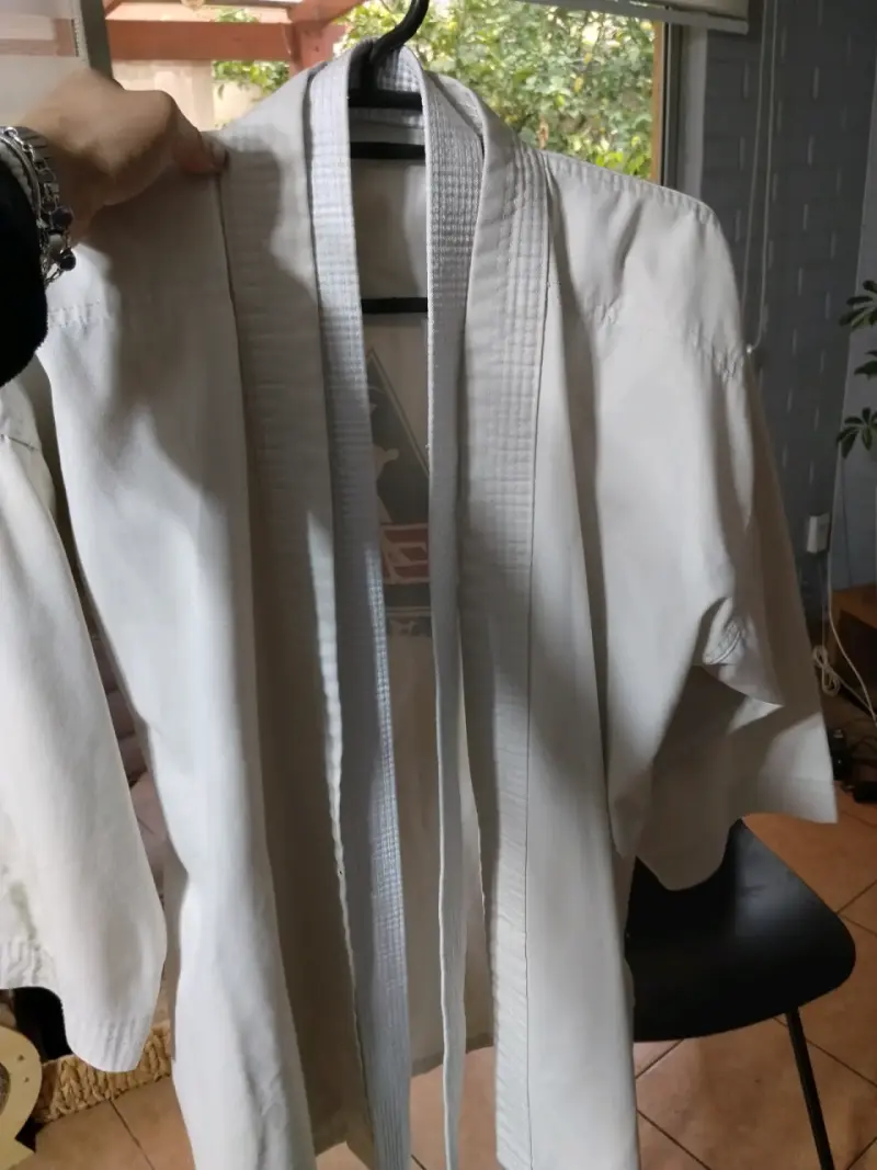 Kimono de Karate Bekho Blanco con Logo - 1