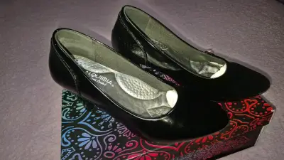 Zapatos de Tacón Negro Alquimia Elegantes - miniatura 3
