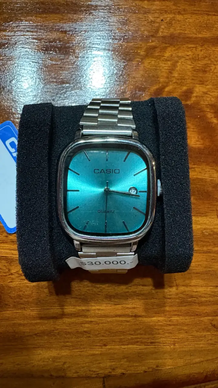 Reloj Casio de pulsera azul metálico - 1