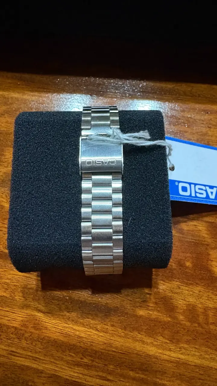 Reloj Casio de pulsera azul metálico - 3