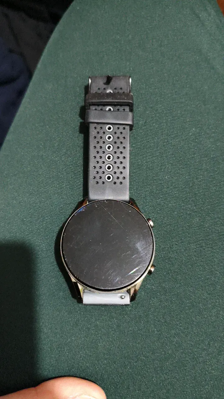 Reloj inteligente deportivo con correa negra - 5