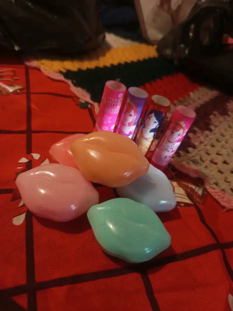 Cosméticos nuevos baratito chiquillos.🥰💗 - 1