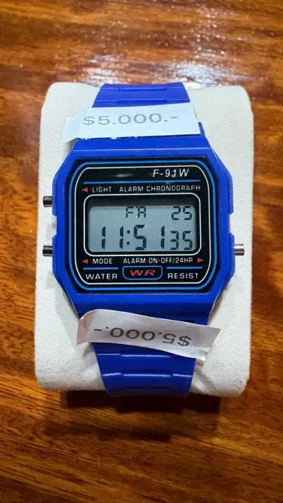 Reloj digital azul resistente al agua - miniatura 2