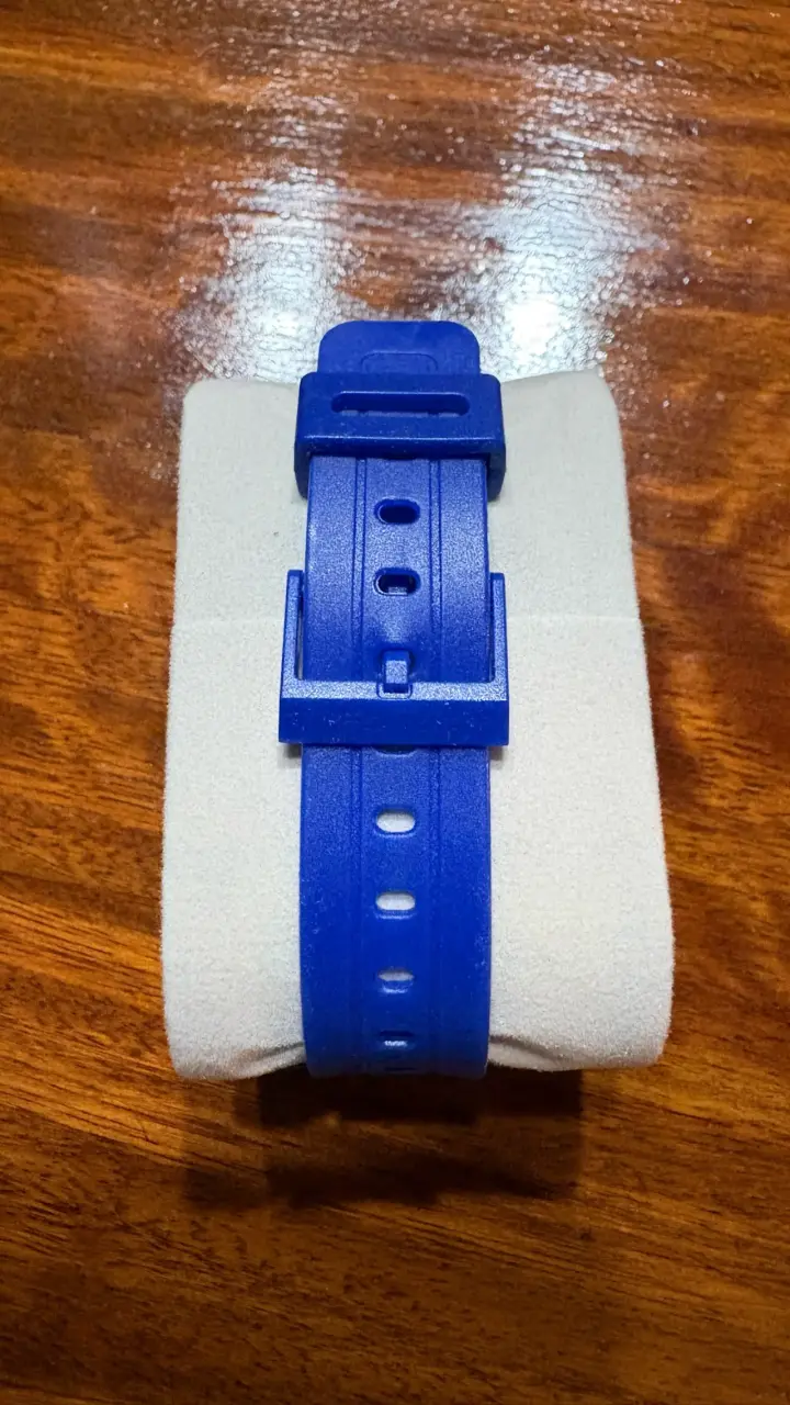 Reloj digital azul resistente al agua - 3