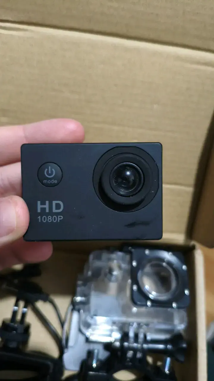 Cámara de acción HD 1080P con accesorios - 2