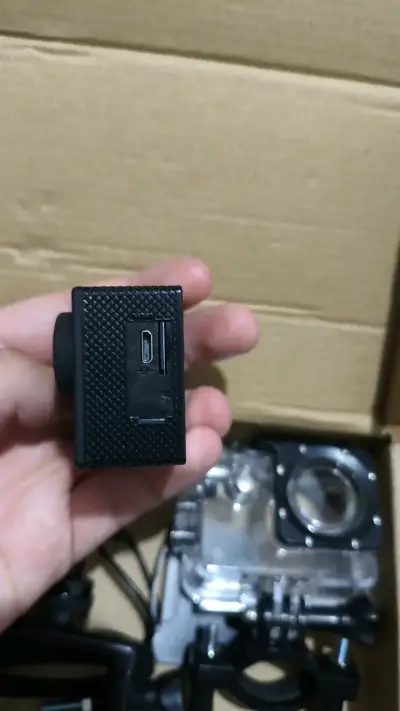 Cámara de acción HD 1080P con accesorios - miniatura 3
