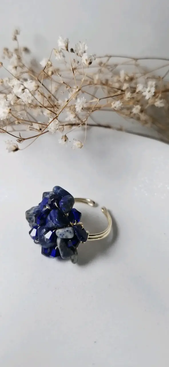 Anillo ajustable con piedras azules - 1