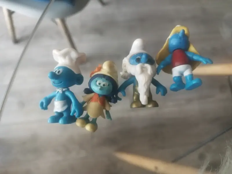 Colección de figuras de acción de personajes animados - 3