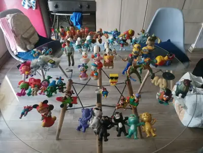Colección de figuras de acción de personajes animados - miniatura 5