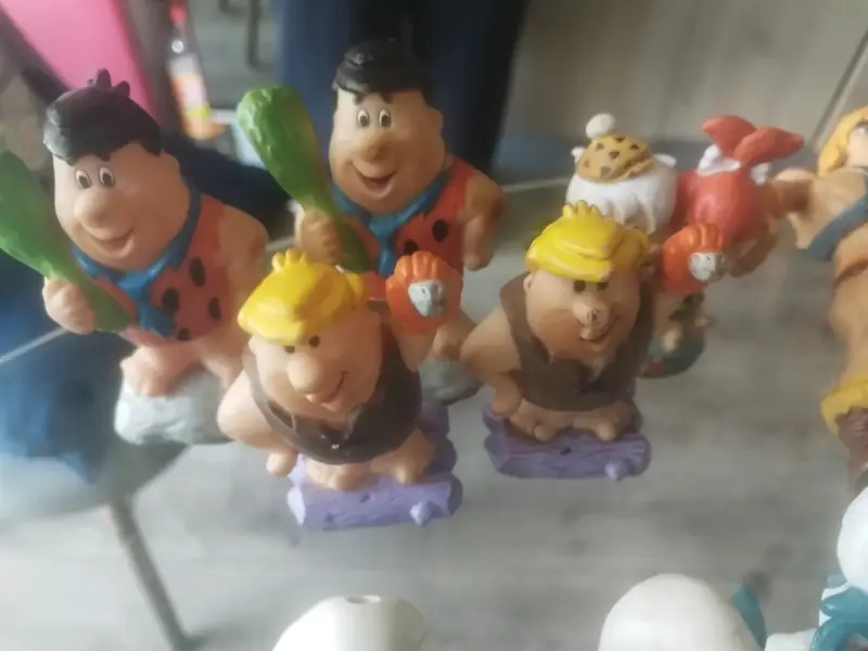 Colección de figuras de acción de personajes animados - 6