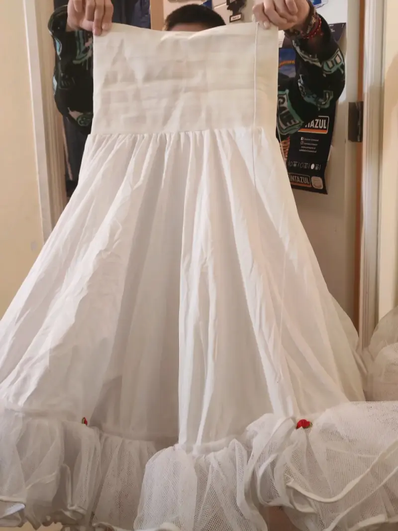 Falso de cueca blanco con detalles florales - 3