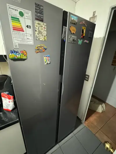 Refrigerador Side by Side de acero inoxidable - miniatura 1