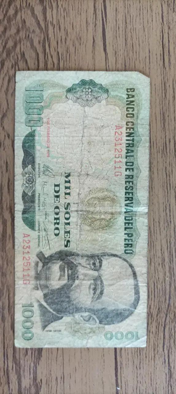 Billetes antiguos de Chile y Perú - 4