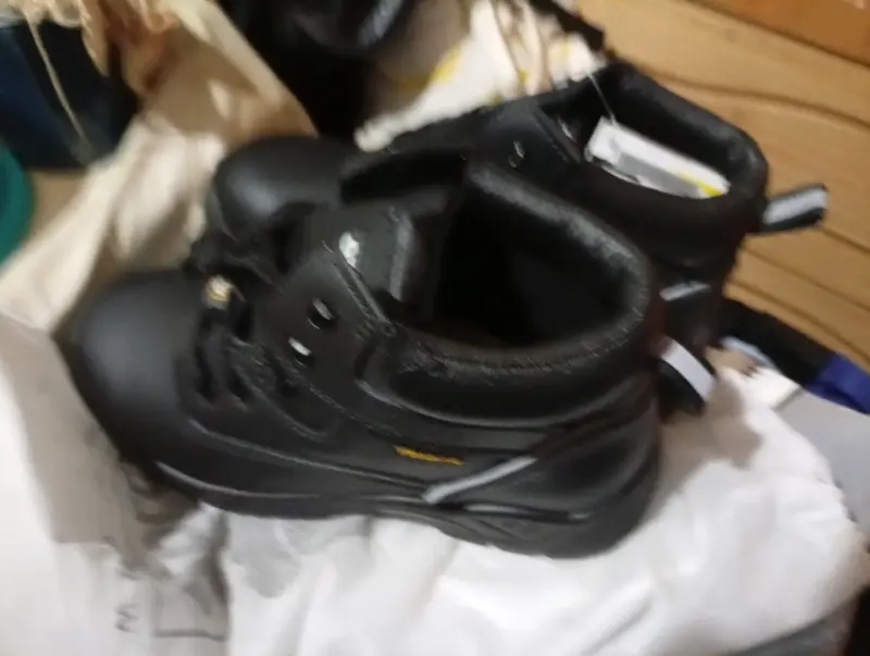 Zapatillas negras con estrellas para mujer Todopiel - 2