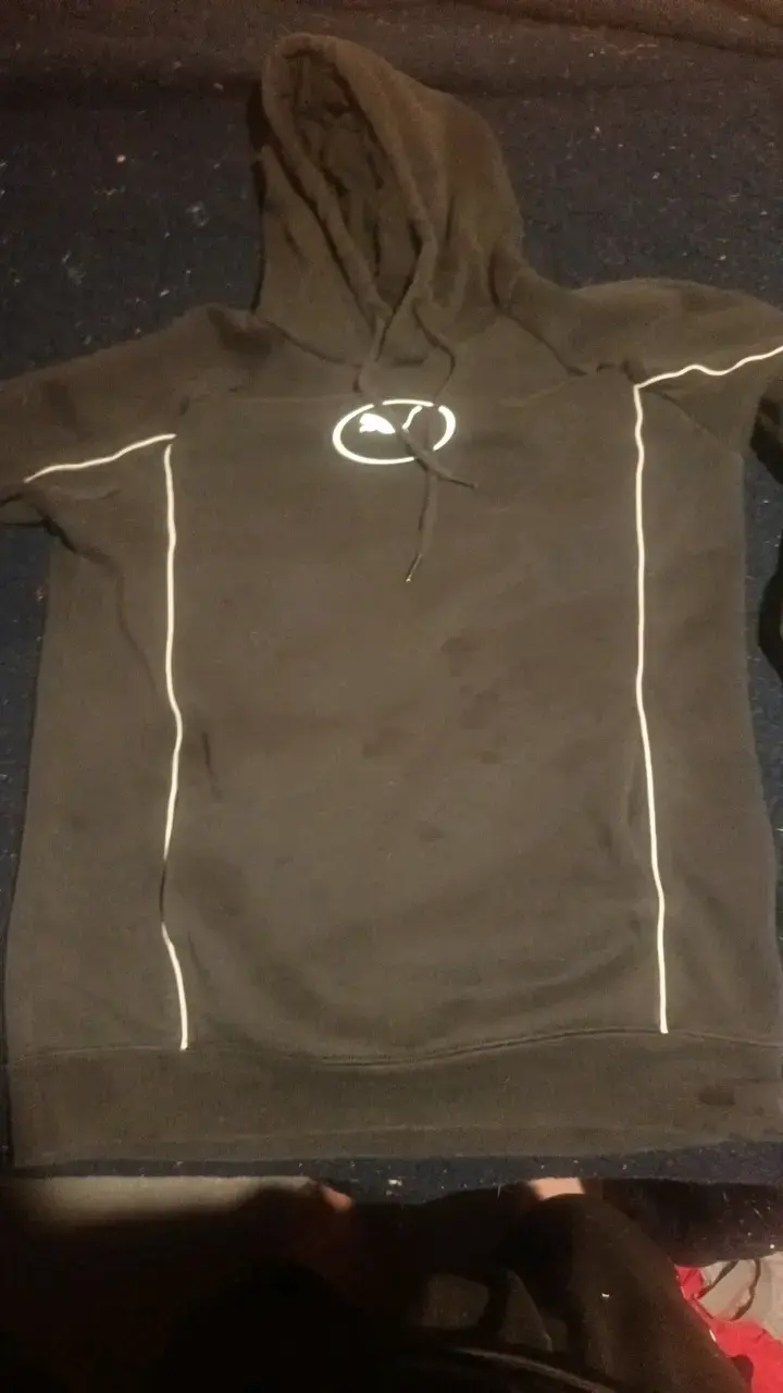 Polerón negro puma