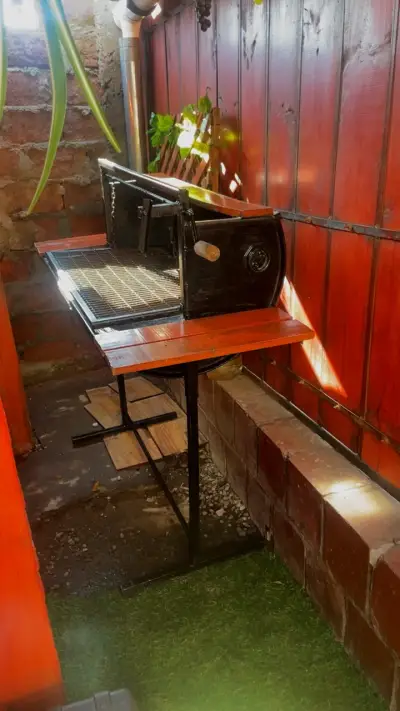 Parrilla a carbón con medidas 1,30 x 55 cm - miniatura 3