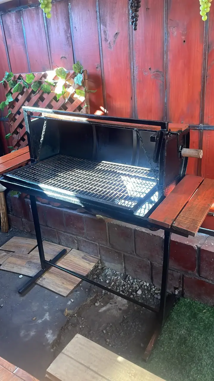 Parrilla a carbón con medidas 1,30 x 55 cm - 4