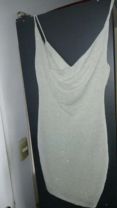 Vestido de fiesta brillante beige - miniatura 2