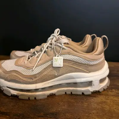 Zapatillas deportivas beige Nike - miniatura 3