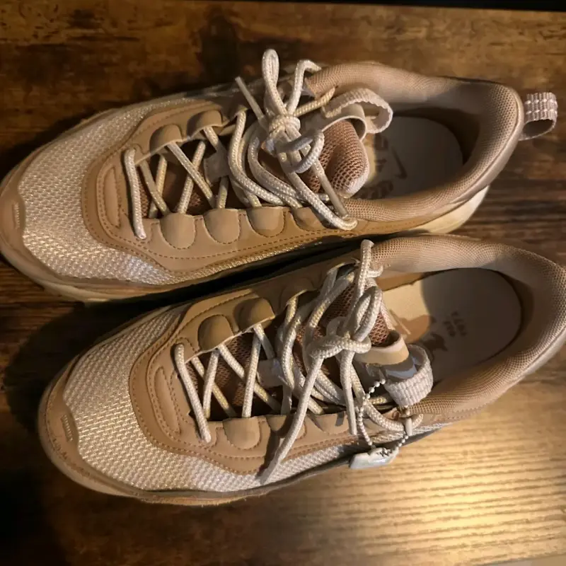 Zapatillas deportivas beige Nike - 5