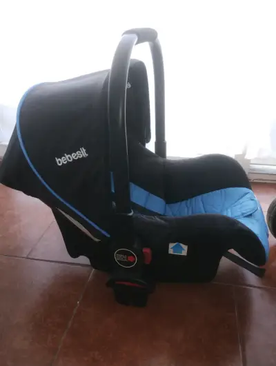 Coche de bebé Bebesit con silla huevito - miniatura 1