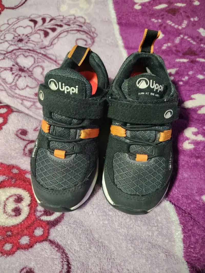 Zapatillas deportivas para niños Uppi negras y naranjas - 2