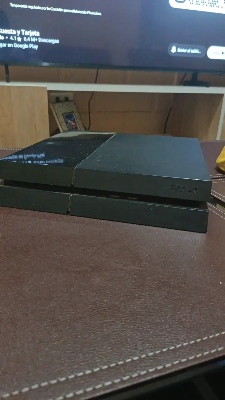 Consola PlayStation 4 en buen estado con fc 26 - 2