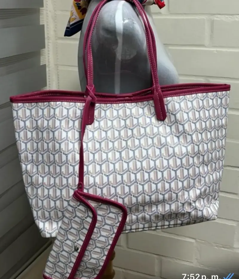 Bolso tote con monedero a juego diseño geométrico