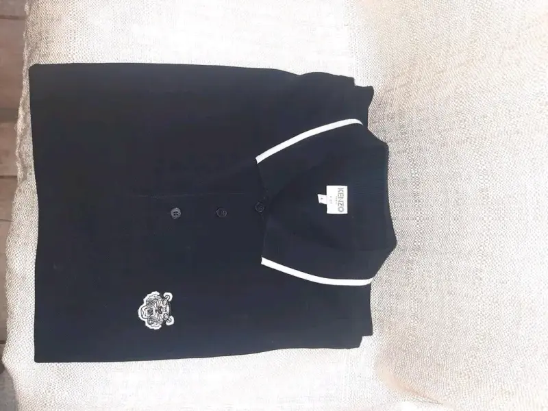 Polera Polo Negra Kenzo con Logo de Tigre