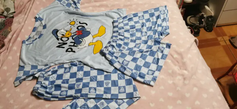 Pijama de mujer con diseño de Pato Donald - 2