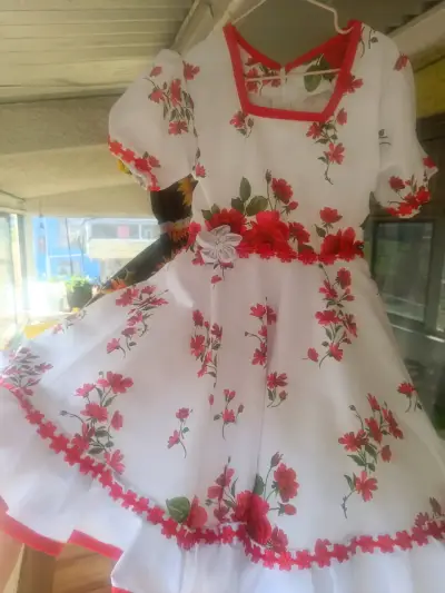 Vestidos tallas 6 -8 en entrego en Talcahuano 🇨🇱 - miniatura 6