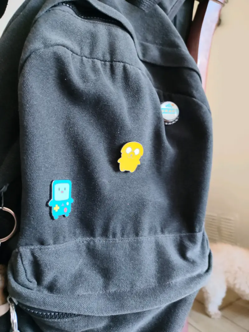 Pins de personajes animados BMO y Jake - 6