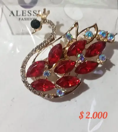 Broche de fantasía con diseño de pavo real y piedras brillantes - miniatura 3