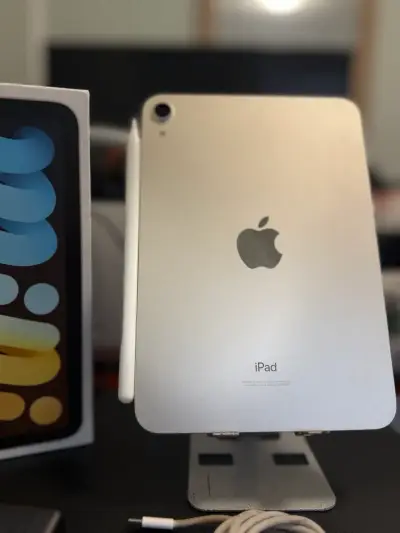 iPad Mini 6 con Apple Pencil 2 y cargador - miniatura 2