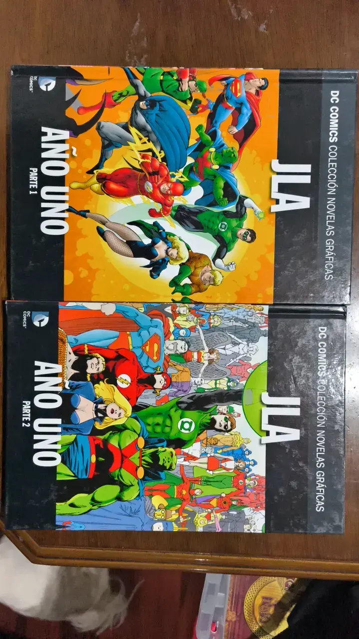 Colección de novelas gráficas JLA Año Uno
