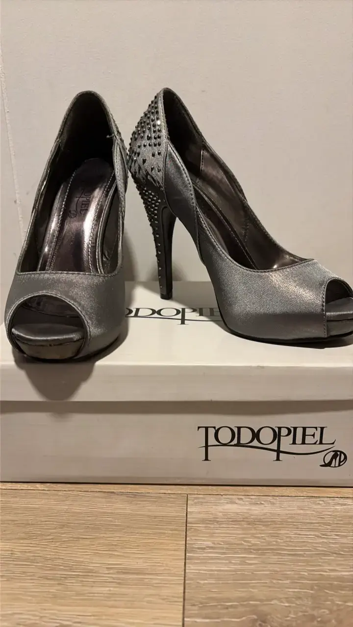 Zapatos de tacón abiertos plateados Todopiel - 4