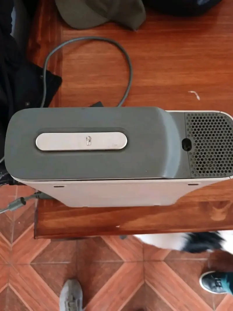 Consola Xbox 360 con fuente de poder - 3