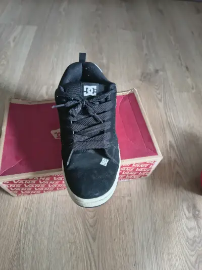 Zapatillas Vans Sk8 y zapatillas DC - miniatura 6
