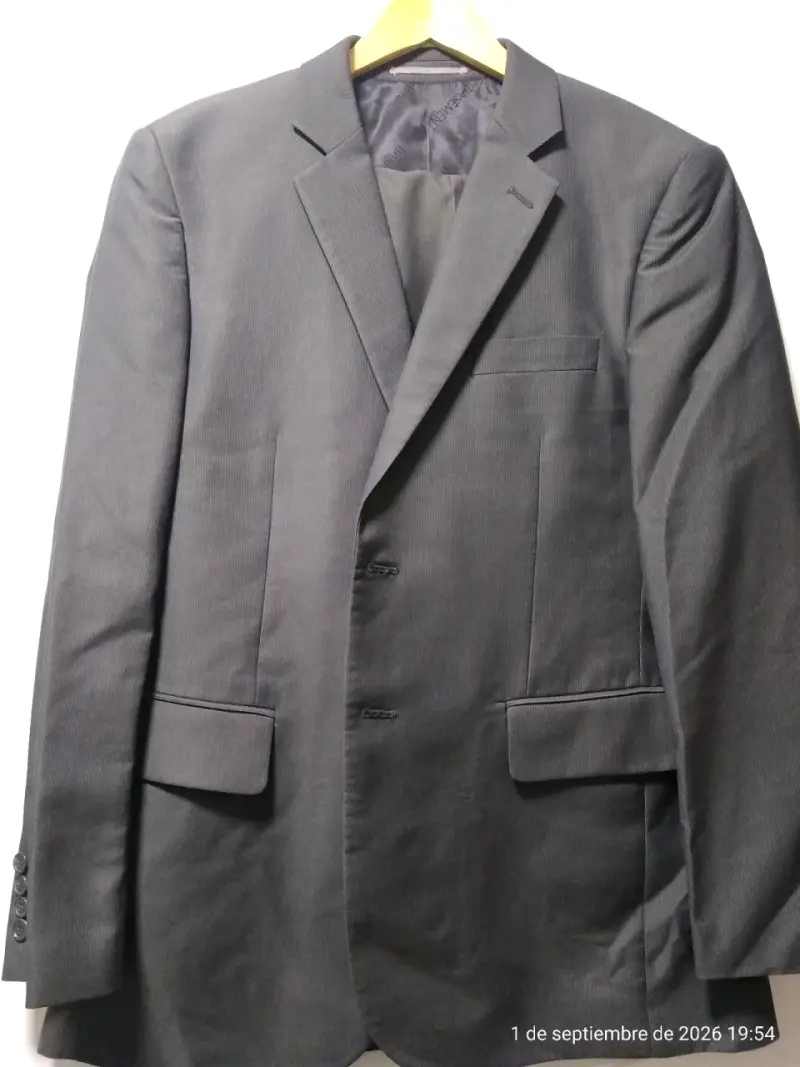 Traje formal para hombre en dos colores - 1
