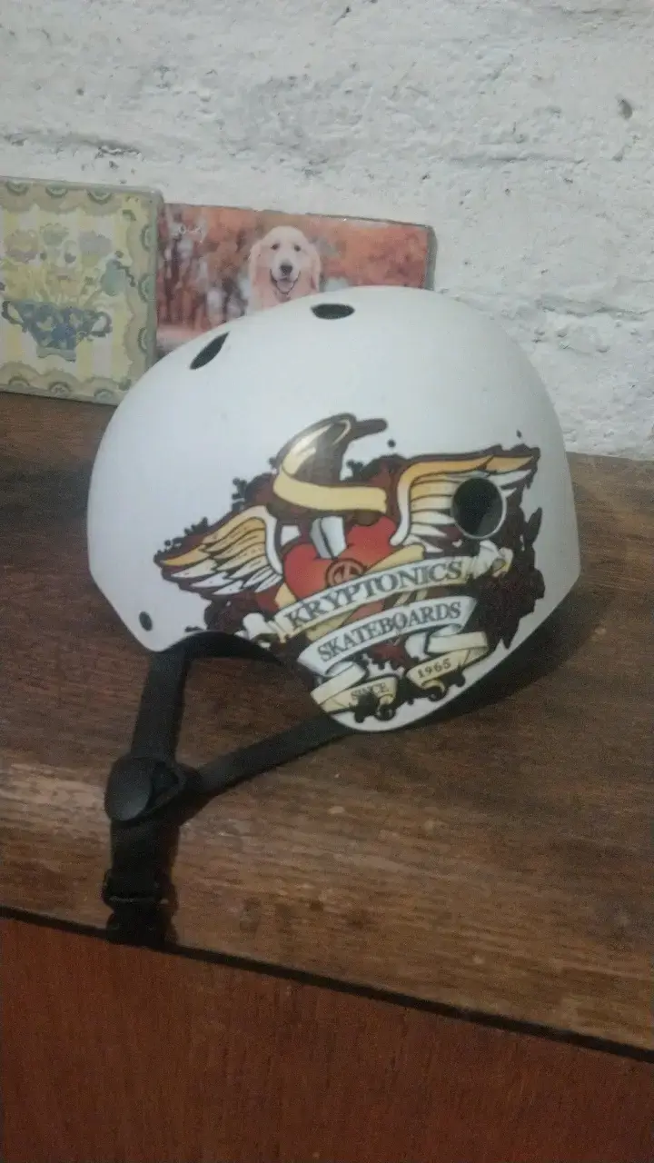 Casco de Skateboard Kryptonics Blanco - 2