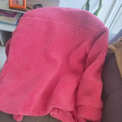 Chaqueta de lana sintética rosada para mujer - miniatura 2