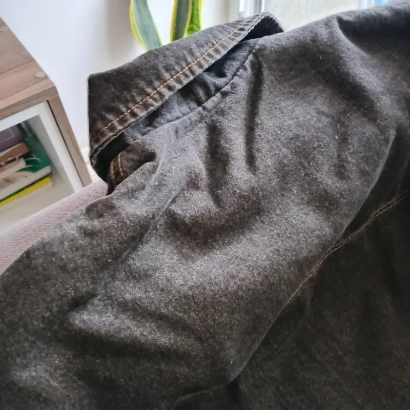 Chaqueta de mezclilla forrada con borrego - 4