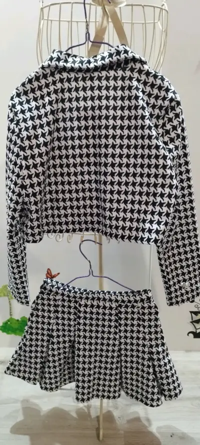 Conjunto Blanco y Negro Xs - miniatura 3
