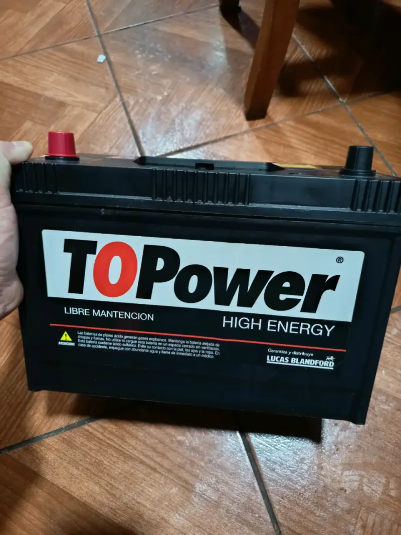 Batería de auto TOPOWER TP100E 12V 730 CCA - 2