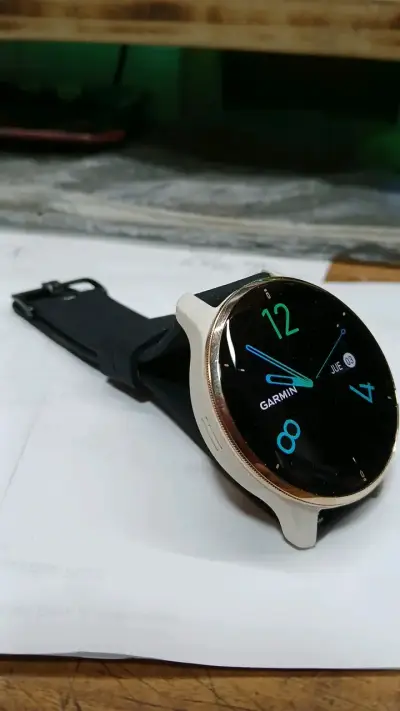 Reloj inteligente Garmin con pantalla táctil - miniatura 2