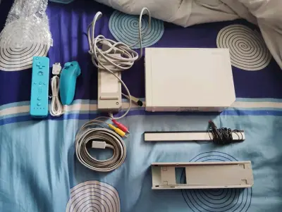 Consola Nintendo Wii con accesorios y controles - miniatura 1