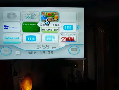 Consola Nintendo Wii con accesorios y controles - miniatura 3